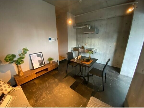 b.UEMACHIDAIの居間・リビング