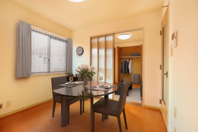 【居間・リビング】 | メルベール阿倉川Ｅ