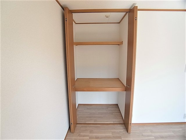 コンフォール湊川の収納|クローゼット収納も完備