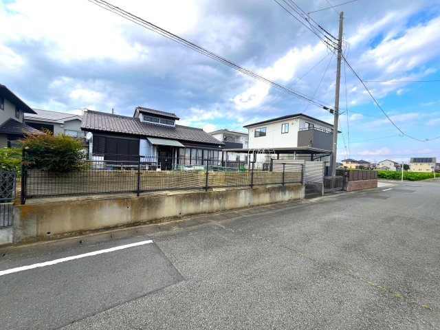 【中古戸建】伊勢崎市境下武士の前面道路含む現地写真|■ご気軽にお問い合わせください♪