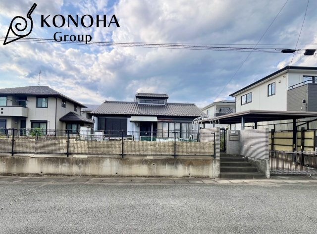 【中古戸建】伊勢崎市境下武士の外観|現地を見学する際はご気軽にお問い合わせください♪
「027-386-8693」