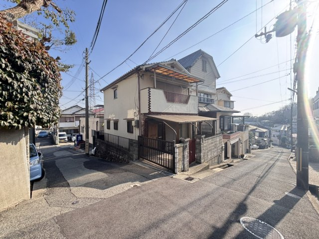 篠原台　建物付き土地の外観