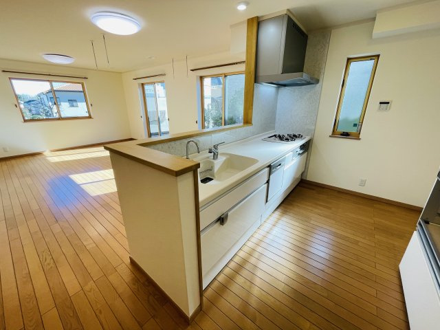 泉区下和泉1丁目 中古戸建 3680万円のキッチン