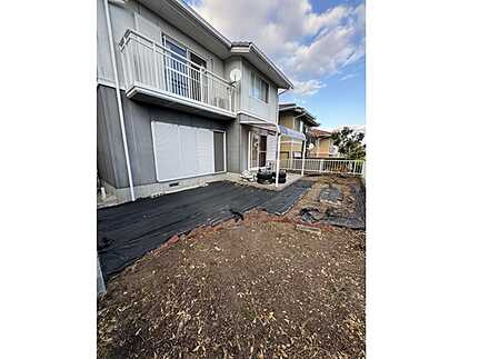 佐伯区観音台３丁目の庭