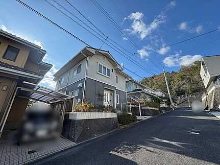 佐伯区観音台３丁目の前面道路含む現地写真