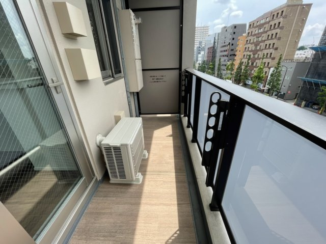 【バルコニー】