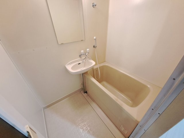 サンハイツバロンIの浴室