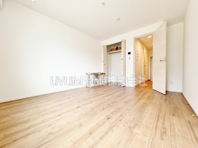 クレスト東村山（旧エテルノヴァローレ東村山）の洋室