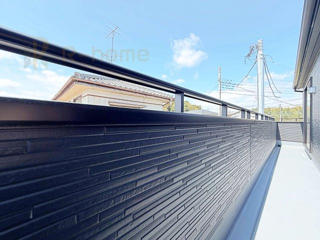 小美玉市希望ヶ丘1期　新築戸建て　1号棟のバルコニー|お布団やラグなどの大きな物も干しやすい広々としたバルコニー！