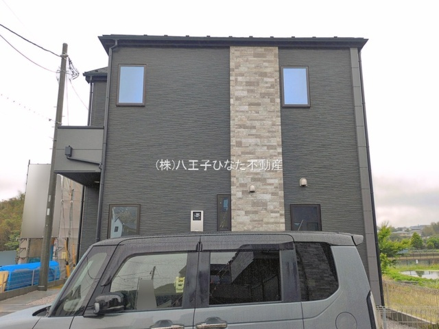 祝　成約　八王子市　小比企町　新築戸建て　１期の外観|～仲介手数料無料☆八王子ひなた不動産～八王子市小比企町　新築戸建て