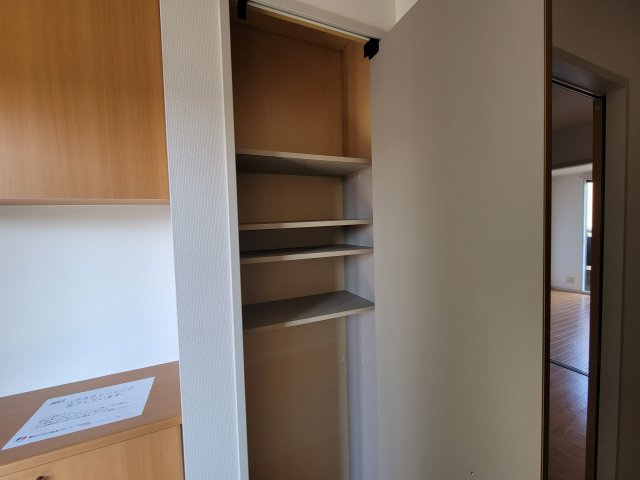 メゾン・ボナールD棟の収納