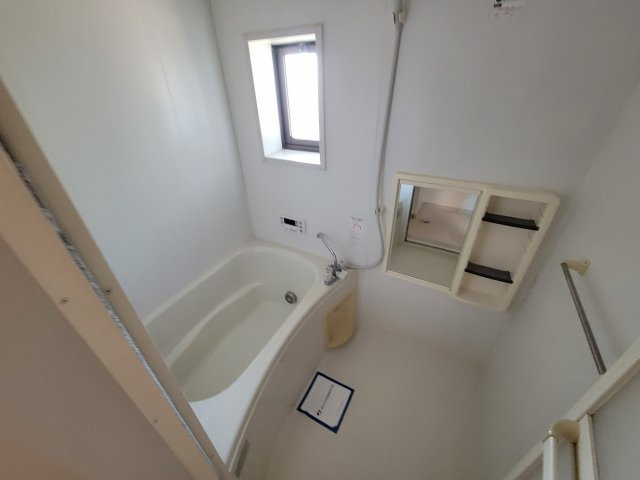 メゾン・ボナールD棟の浴室