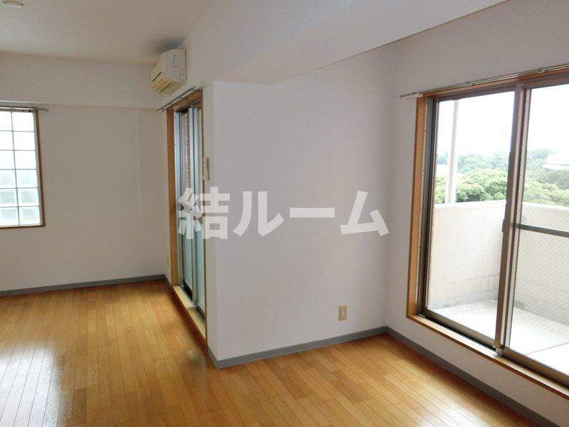 文京区関口２丁目の賃貸マンションの居間・リビング