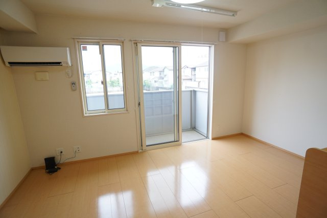 セジュール恋の窪の居間・リビング