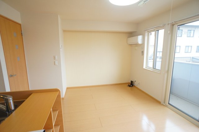 セジュール恋の窪の居間・リビング