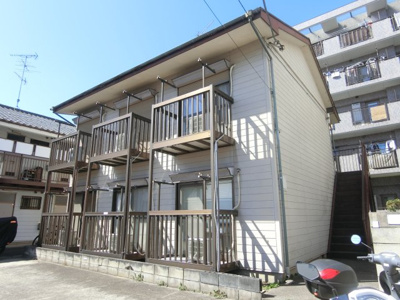 【外観】 | リバーハイツ | 室内洗濯機置場完備♪