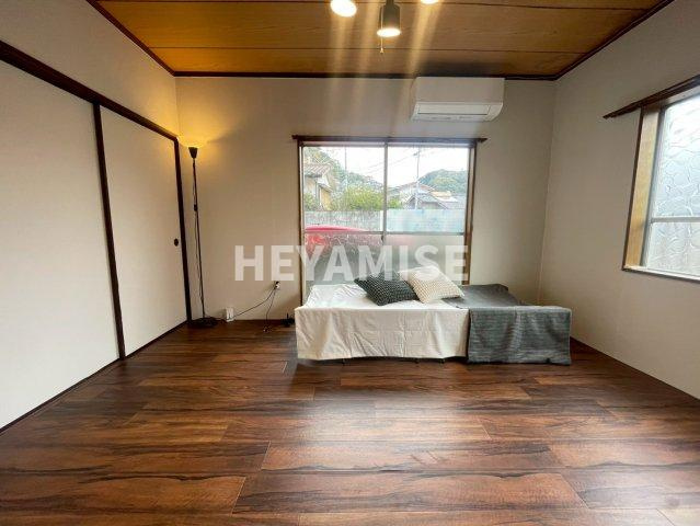 PEACE HOME 白木の内装