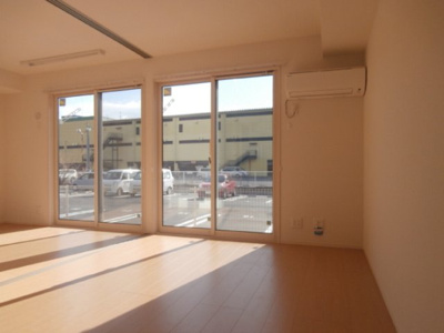 【居間・リビング】 | リバーパレスC棟