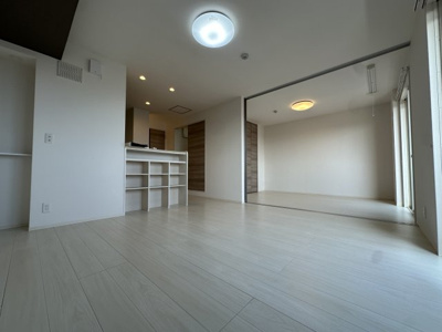 【居間・リビング】 | サニーフラット西市 B棟