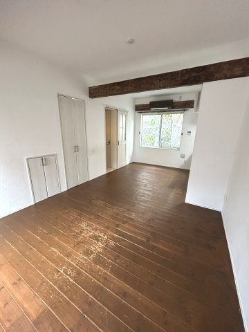 ボンヌ・ジュルネの居間・リビング