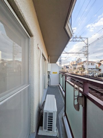 ニューライフ岡本のバルコニー|広々としたバルコニーです