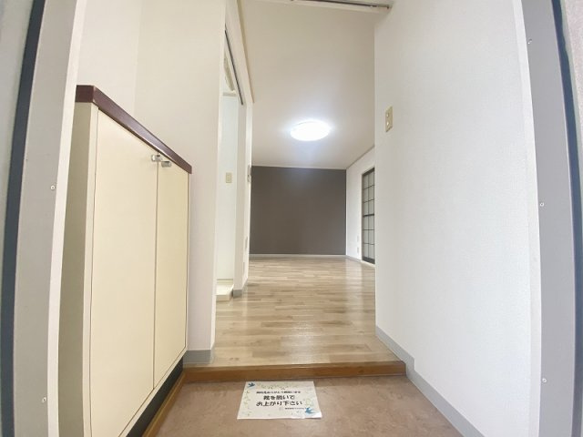 アスモ美しが丘 Dの玄関|※別部屋参考写真