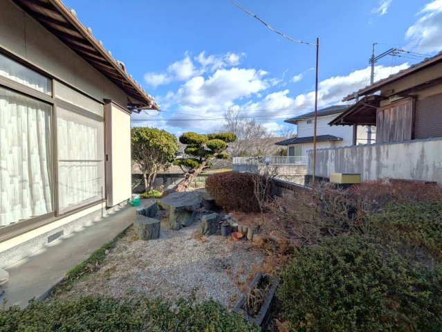 岡山市北区佐山 中古住宅の庭|◆お庭の様子です。