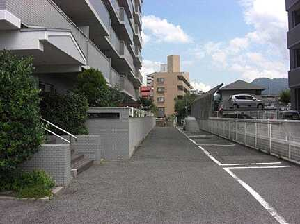 矢賀新町パークマンション(JS)の駐車場