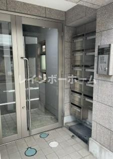 シャンテ鳥越のエントランス