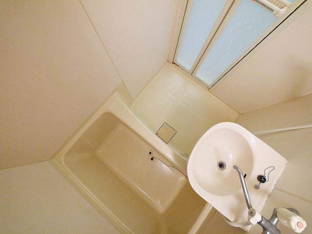 アエル宝来の浴室|日々の疲れを癒すお風呂付です