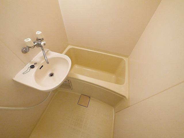 アエル宝来の浴室|ゆったり過ごせるお風呂です