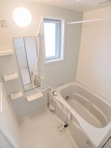 ＪａｄｅＨｏｕｓｅ　Ａの浴室|お風呂で日々の疲れを落としましょう