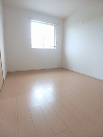 ＪａｄｅＨｏｕｓｅ　Ａの内装|明るい室内です