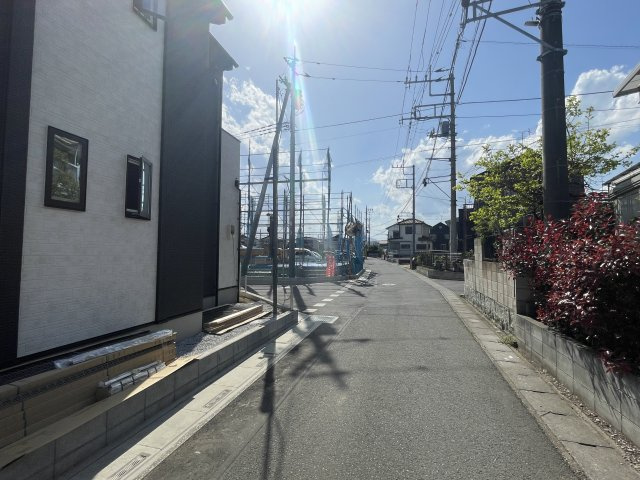 【前面道路含む現地写真】 | 比企郡滑川町月輪　新築戸建　全4棟　2号棟