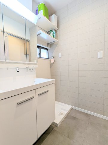 葛飾区東四つ木１丁目の戸建の独立洗面台|～洗面化粧室写真～