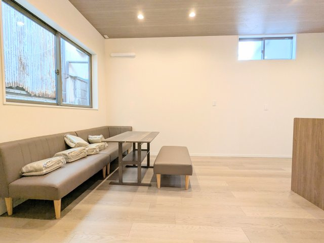 葛飾区東四つ木１丁目の戸建の居間・リビング|～リビングダイニング写真～