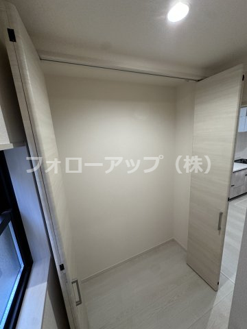 貝塚市三ツ松5期１号棟の収納|大きなものも収納できそうです