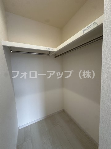 貝塚市三ツ松5期１号棟の収納|こまごまとしたものを収納できそうですね