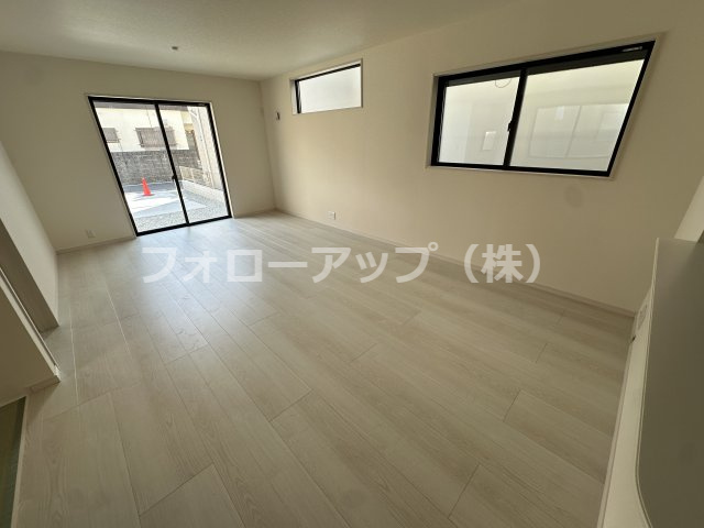 貝塚市三ツ松5期１号棟の居間・リビング