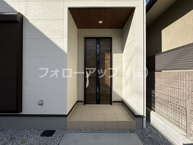 貝塚市三ツ松5期１号棟のエントランス|きれいな玄関です