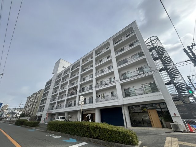 シャンボール豊中の外観