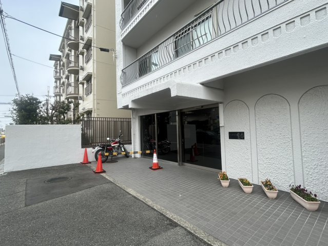 シャンボール豊中のエントランス