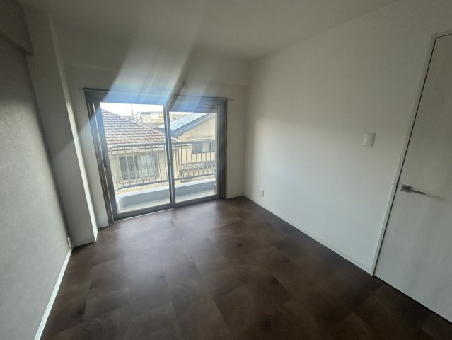 シャンボール豊中の洋室