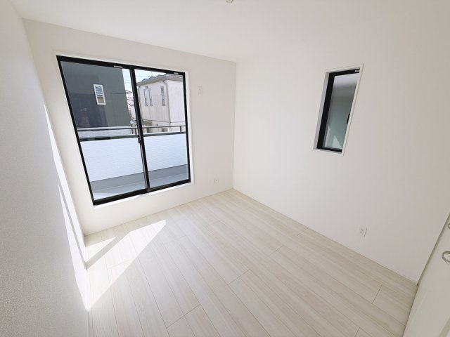 島田市御仮屋町／　新築戸建の洋室