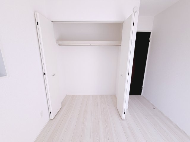 島田市御仮屋町／　新築戸建の収納