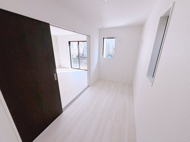 島田市御仮屋町／　新築戸建の洋室|1階洋室