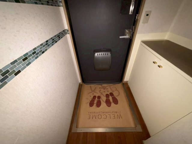 アーバンライフ吉田の玄関