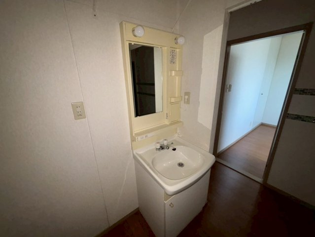 アーバンライフ吉田の独立洗面台