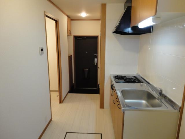 リバティヒルズ吉田Ⅴ　　刈谷市近郊の賃貸はクラスホーム刈谷店の玄関|キッチン