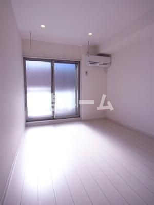 板橋区赤塚２丁目のアパートの居間・リビング